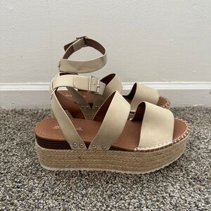 Soda Platform Sandals